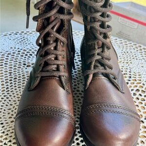 Steve Madden Troopa brown leather women's combat boots lace up size 7.5. sku 915